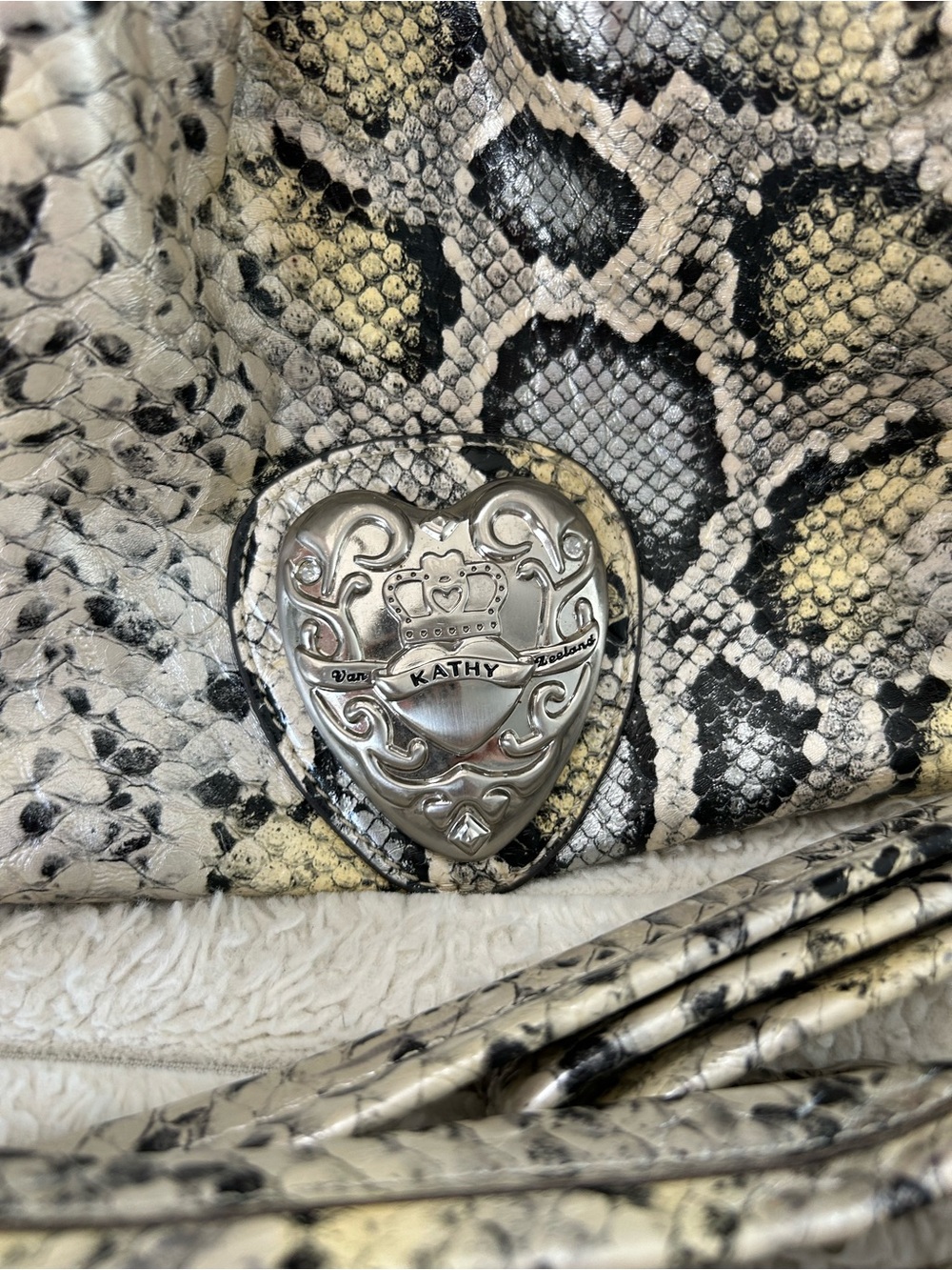 Kathy Van Zeeland Purse - Picture 2 of 16